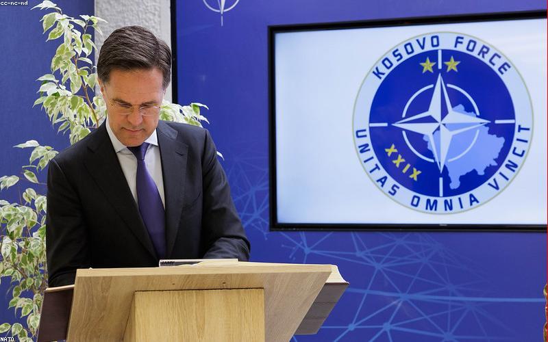 Flugzeug am Flughafen Pristina